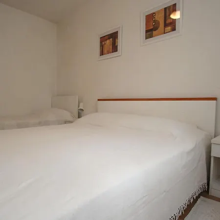 Martinis Yellow * Novigrad Istria